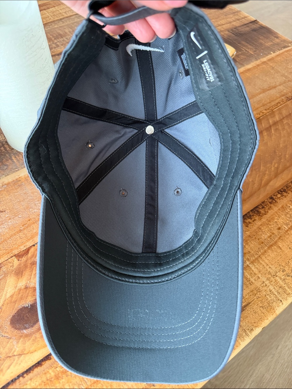 Nike Hat - Picture 3 of 5